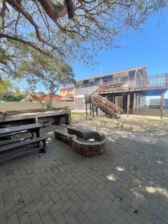 To Let 4 Bedroom Property for Rent in Outeniqua Strand Western Cape